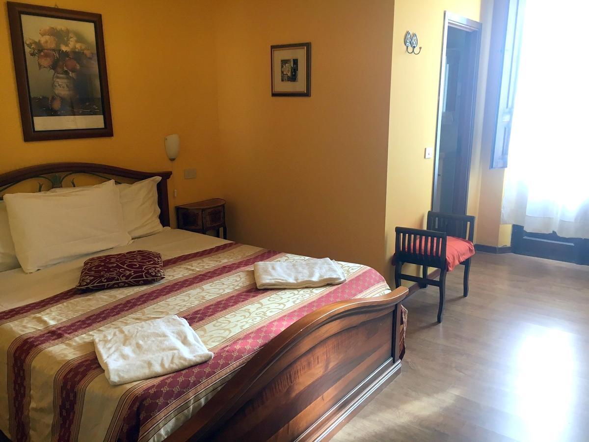 Alla Residenza Domus Minervae Perugia Buitenkant foto