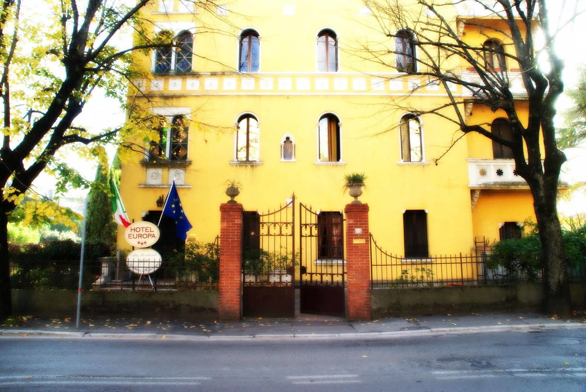 Alla Residenza Domus Minervae Perugia Buitenkant foto